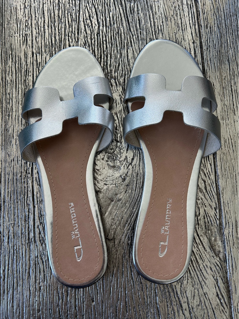 Laundry By Shelli Segal Metallic Silver Slide Sandals